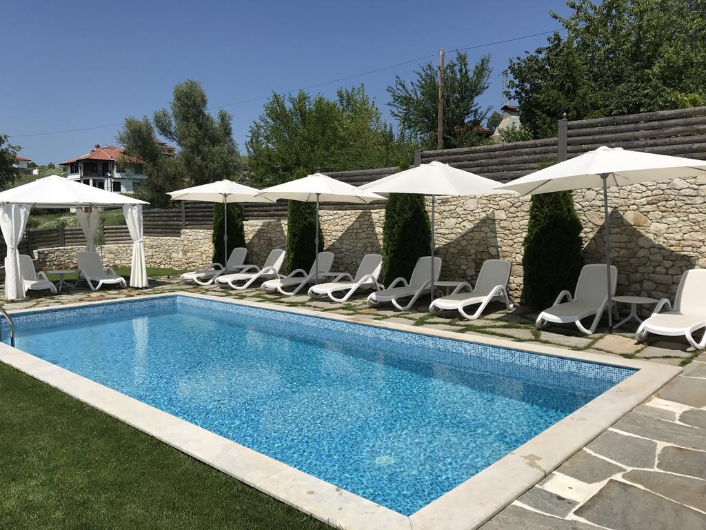 Family Hotel Friends Villa Enchets Εξωτερικό φωτογραφία
