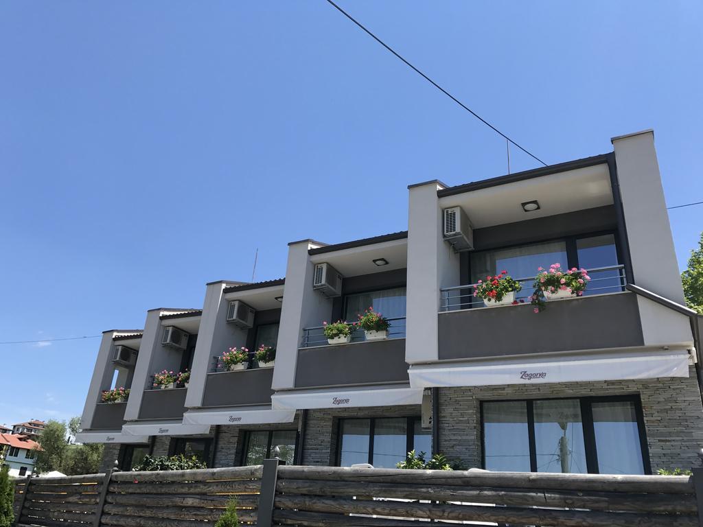 Family Hotel Friends Villa Enchets Εξωτερικό φωτογραφία