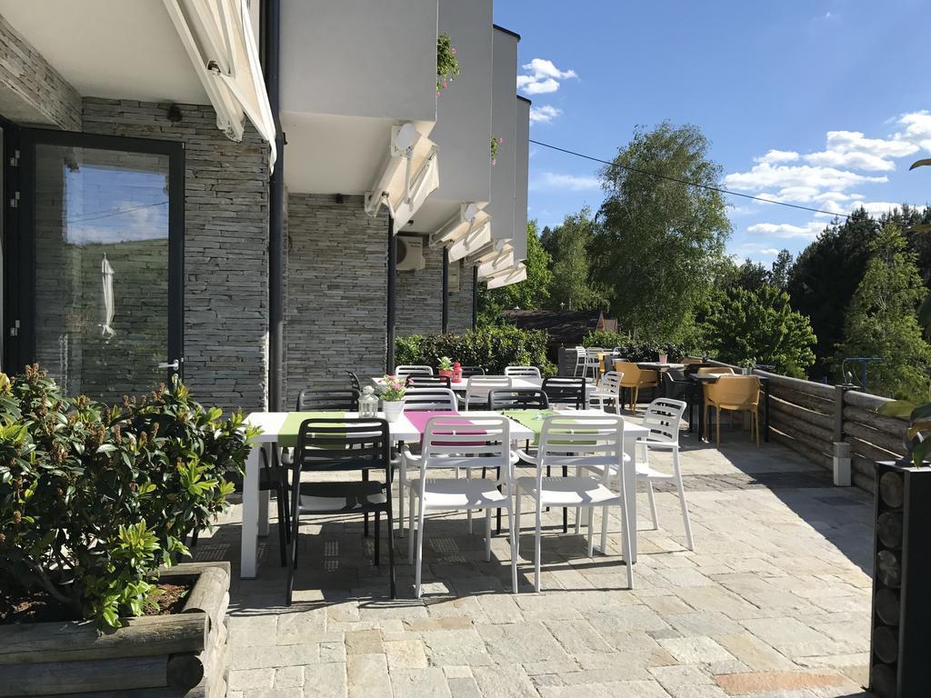 Family Hotel Friends Villa Enchets Εξωτερικό φωτογραφία