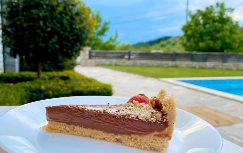 Family Hotel Friends Villa Enchets Εξωτερικό φωτογραφία